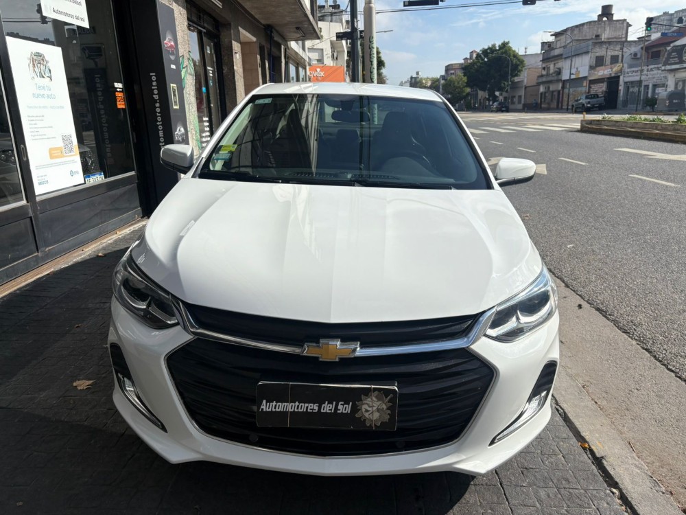Chevrolet Onix Premier — foto 12